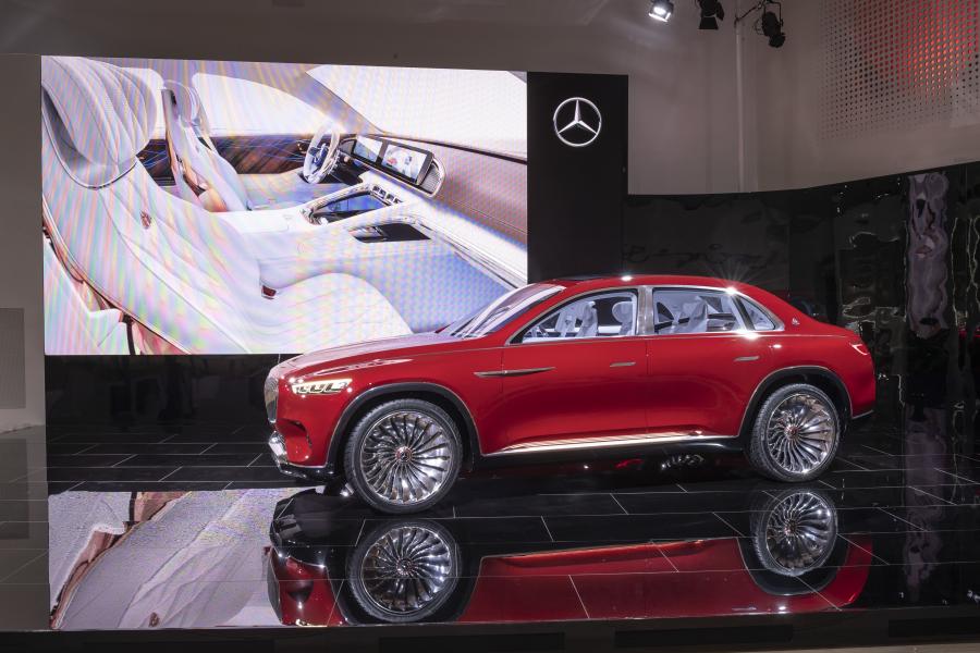  Vision Mercedes-Maybach Ultimate Luxury 2018 года  (фото 12 из 42)